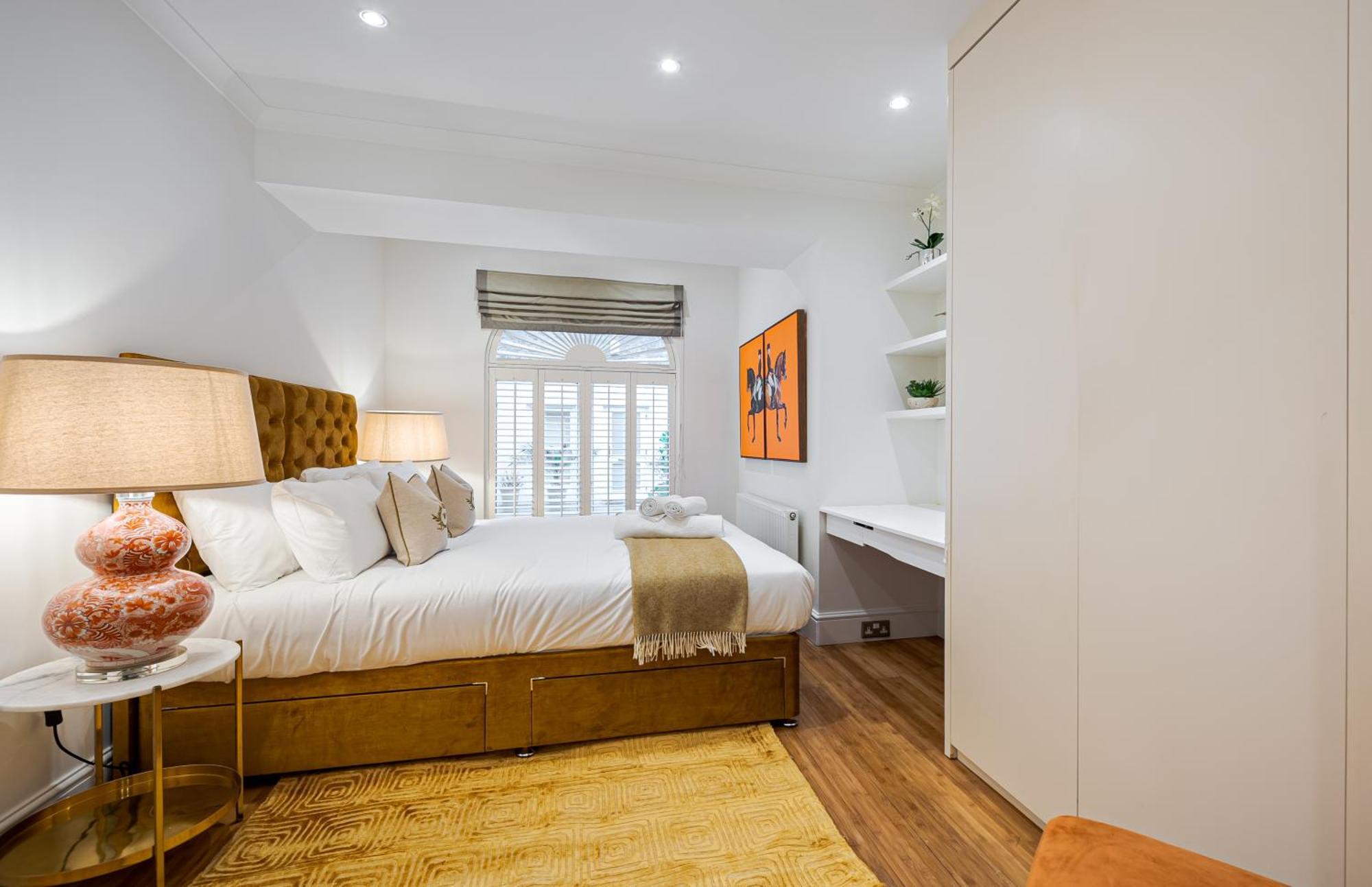 Chic Belgravia Hideaway With Private Patio 10 Mins To Harrods Apartment London Luaran gambar